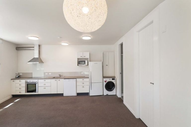 Photo of property in 40 Kilbirnie Crescent, Kilbirnie, Wellington, 6022