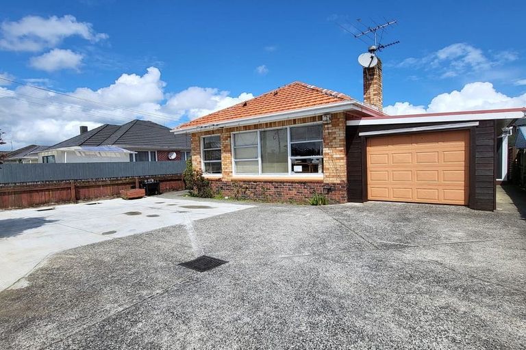 Photo of property in 170 Motatau Road, Papatoetoe, Auckland, 2025