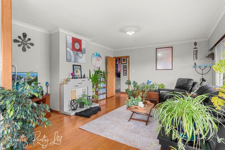 Photo of property in 111 Hurndall Street East, Maungaturoto, 0520