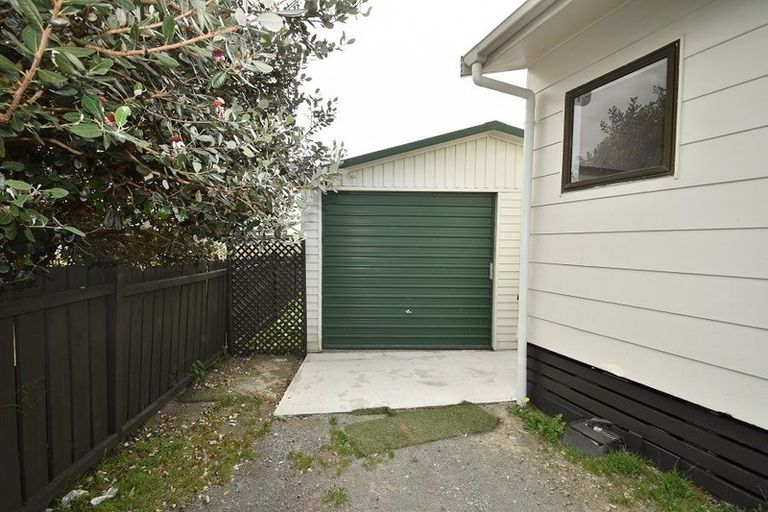 Photo of property in 1/14 Hatherley Place, Clendon Park, Auckland, 2103