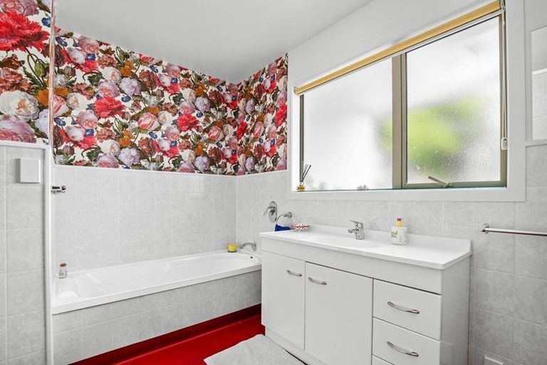 Photo of property in 17 Bodkin Road, Bridge Hill, Alexandra, 9320