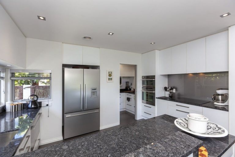Photo of property in 5 Hana Udy Place, Paraparaumu Beach, Paraparaumu, 5032