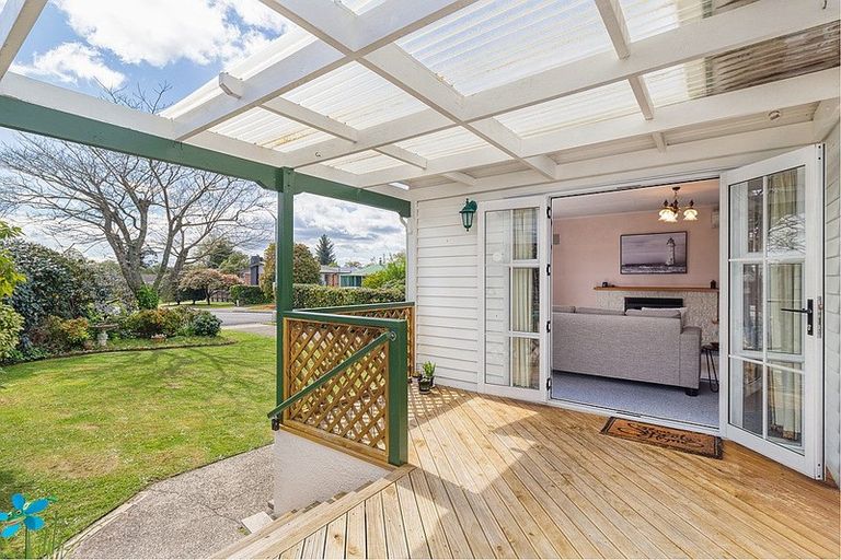 Photo of property in 9 Minerva Place, Sunnybrook, Rotorua, 3015