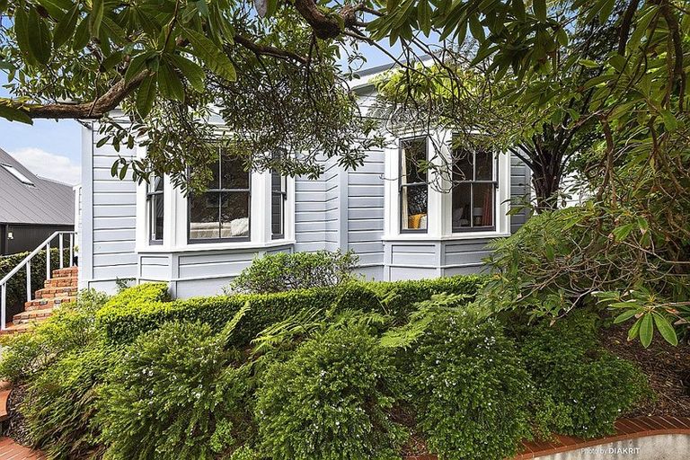Photo of property in 7 Messines Road, Karori, Wellington, 6012