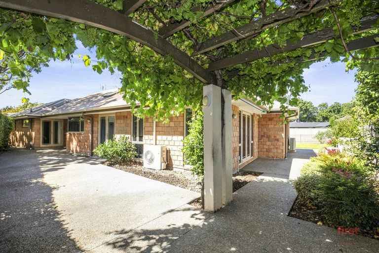 Photo of property in 4 Kilmuir Lane, Harewood, Christchurch, 8051