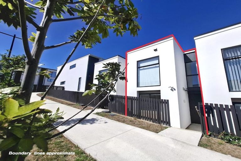 Photo of property in 79 Huri Street, Mangere Bridge, Auckland, 2022