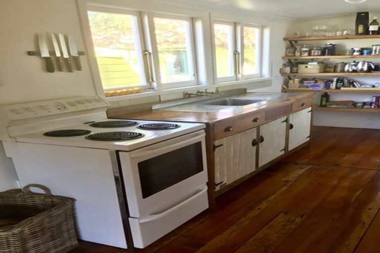 Photo of property in 27 Bethune Street, Featherston, 5710