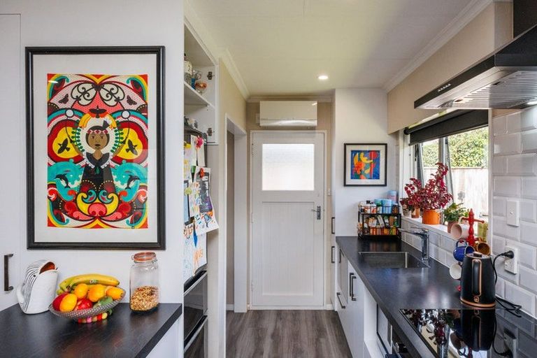 Photo of property in 12d Colombo Street, Hokowhitu, Palmerston North, 4410