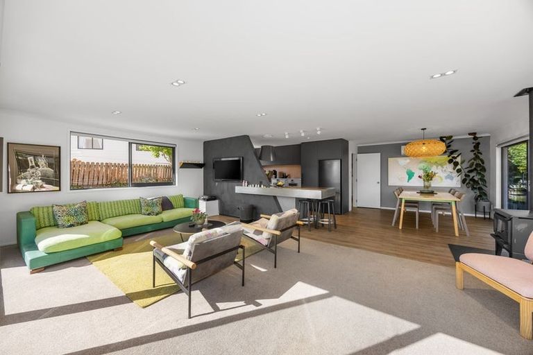 Photo of property in 13 Aeolus Place, Wanaka, 9305