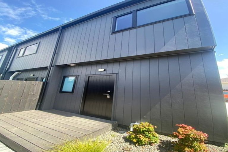 Photo of property in 74c Burundi Avenue, Clendon Park, Auckland, 2103