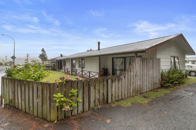 Photo of property in 22a Beach Road, Katikati, 3129