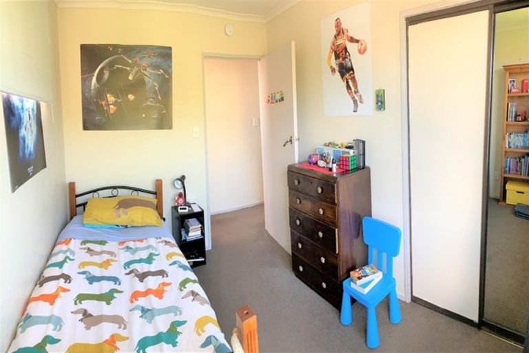 Photo of property in 405 Avonhead Road, Avonhead, Christchurch, 8042