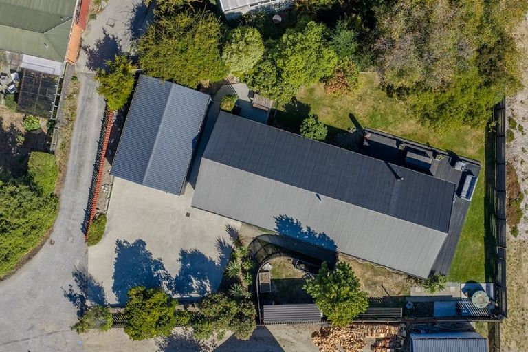 Photo of property in 13 Aeolus Place, Wanaka, 9305