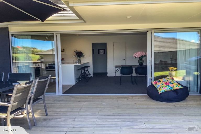 Photo of property in 38 Raithburn Terrace, Pokeno, 2402