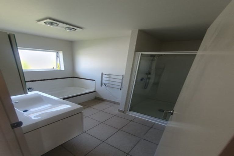 Photo of property in 19 Alamein Avenue, Belmont, Auckland, 0622