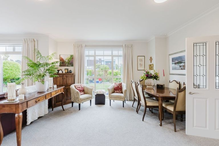 Photo of property in 135 Totara Street, Riccarton, Christchurch, 8041