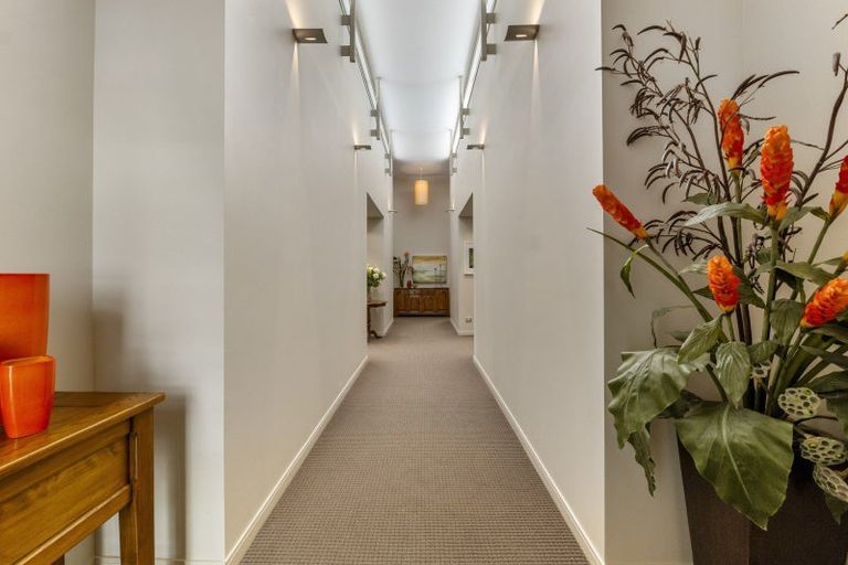 Photo of property in 10 Olivia Street, Stratford, 4332