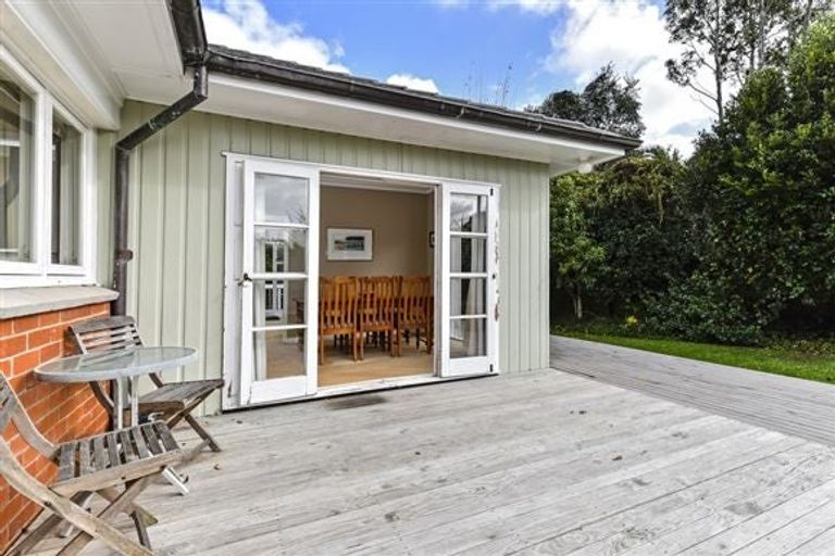 Photo of property in 211 Lake Road, Belmont, Auckland, 0622