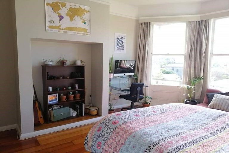 Photo of property in 22 Kenwyn Terrace, Newtown, Wellington, 6021