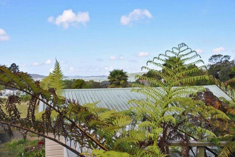 Photo of property in 12 Goebel Street, Tinopai, 0593