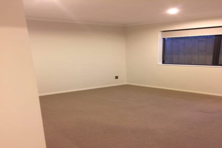 Photo of property in 47 Murvale Drive, Bucklands Beach, Auckland, 2014