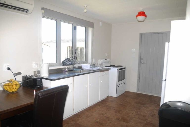 Photo of property in 48 Norfolk Crescent, Otaki Beach, Otaki, 5512