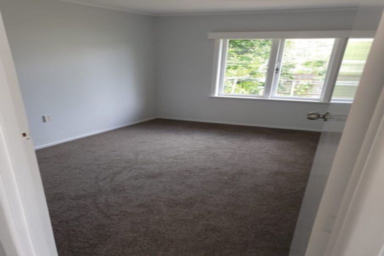 Photo of property in 1/12 Tonar Street, Northcote, Auckland, 0627