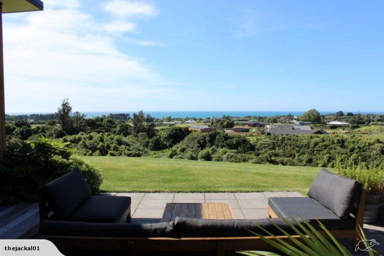 Photo of property in 6 Ekuarangi Place, Kaitake, New Plymouth, 4374