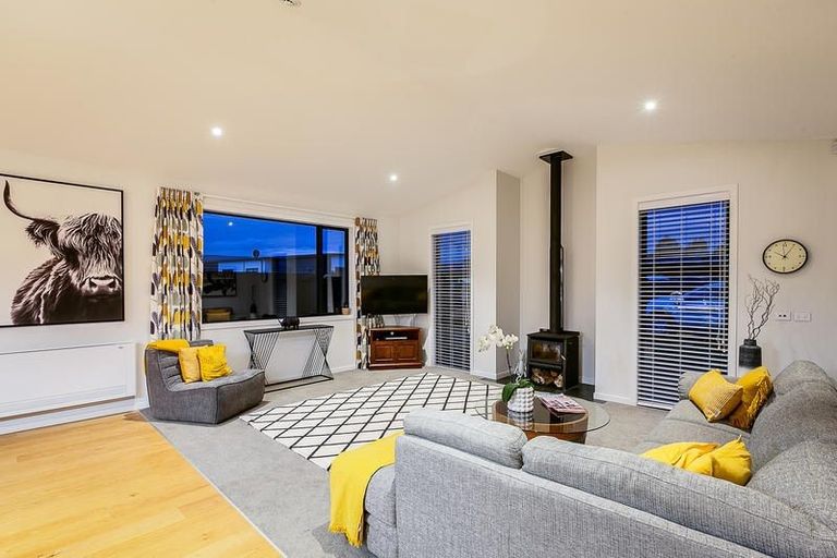 Photo of property in 3 Mellay Mews, Mosgiel, 9024