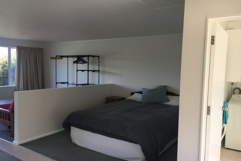 Photo of property in 23 Cave Road, Houghton Bay, Wellington, 6023