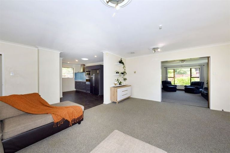 Photo of property in 8 Ridder Place, Halswell, Christchurch, 8025