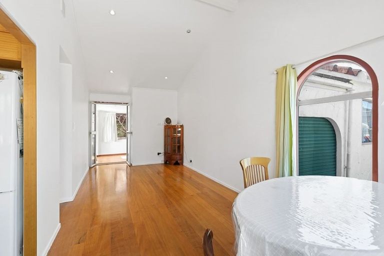 Photo of property in 4/77 Nile Road, Milford, Auckland, 0620