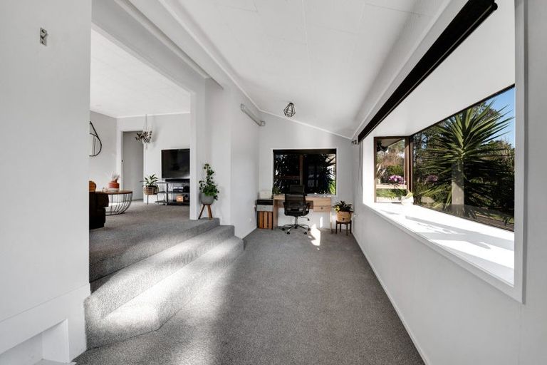 Photo of property in 5 Hobart Drive, Spotswood, New Plymouth, 4310