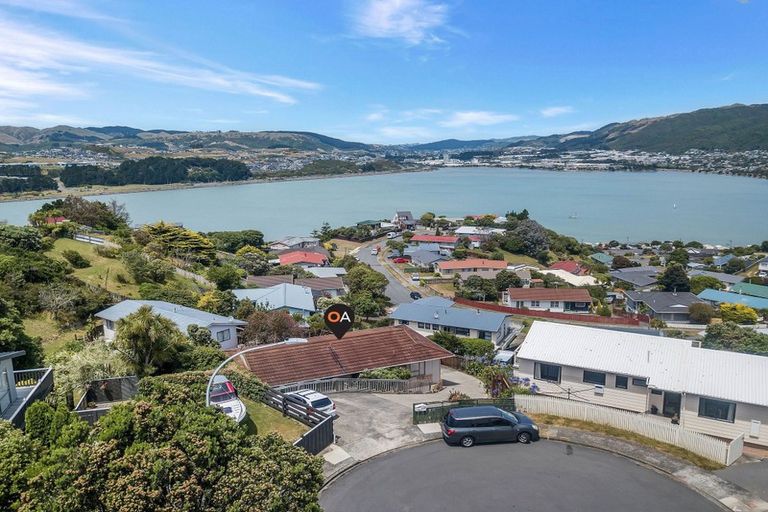 Photo of property in 10 Finn Place, Titahi Bay, Porirua, 5022