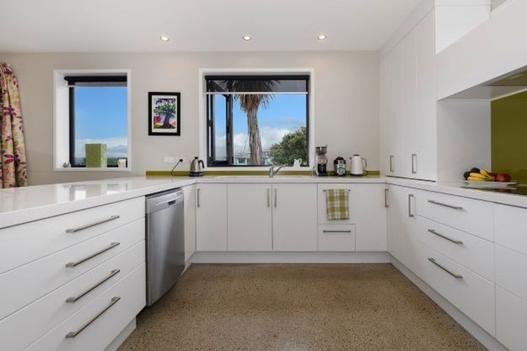 Photo of property in 14 Vantage Place, Omokoroa, 3114