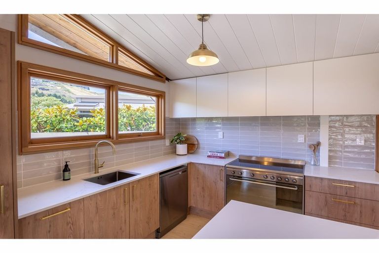 Photo of property in 2 Wakatu Avenue, Moncks Bay, Christchurch, 8081