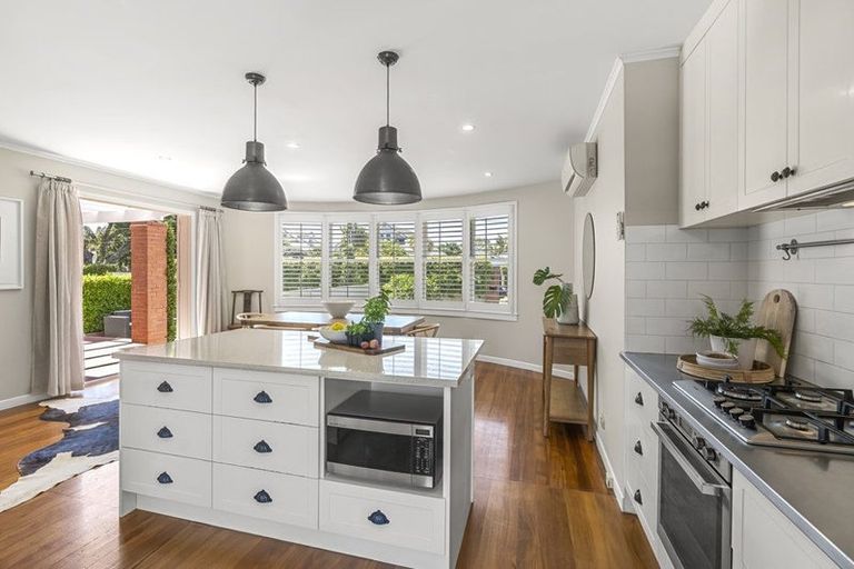 Photo of property in 6 Takarunga Road, Devonport, Auckland, 0624