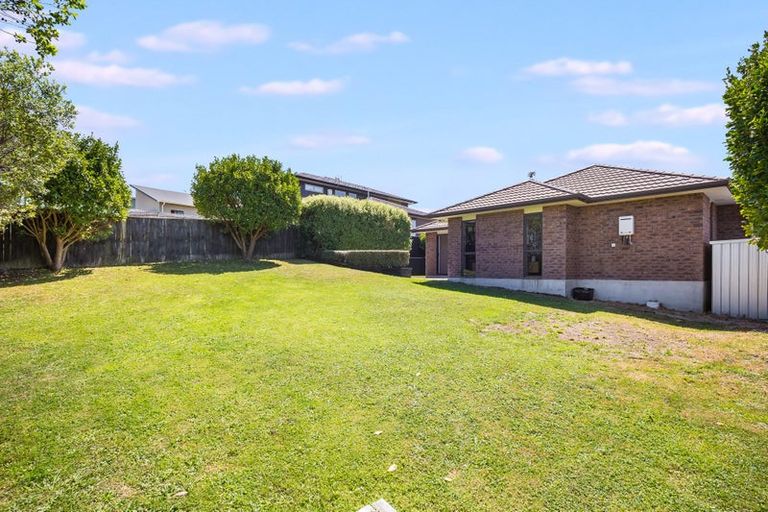 Photo of property in 123 Te Puia Drive, Aotea, Porirua, 5024