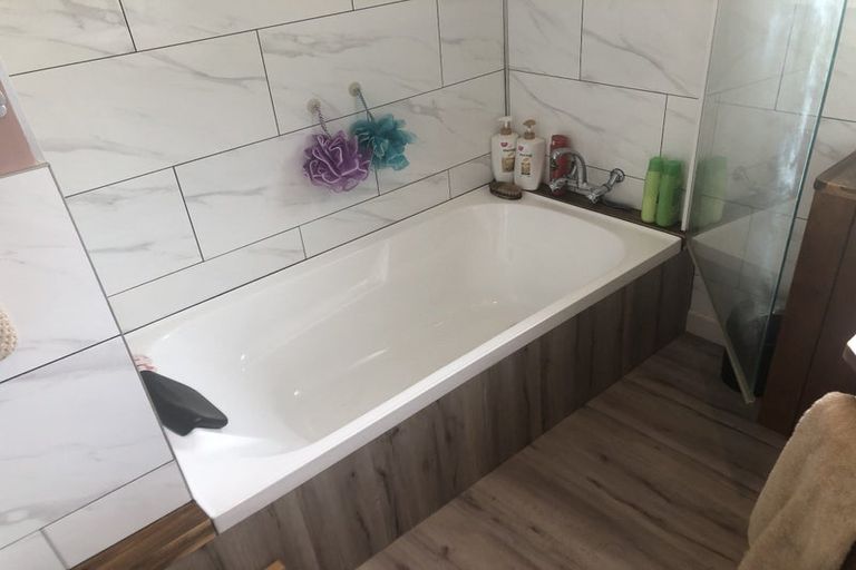 Photo of property in 2083a Paparoa Valley Road, Paparoa, 0571