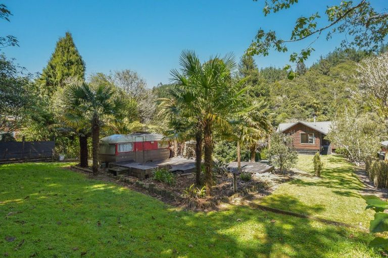 Photo of property in 16 Tombleson Road, Lake Rotoma, Rotorua, 3074