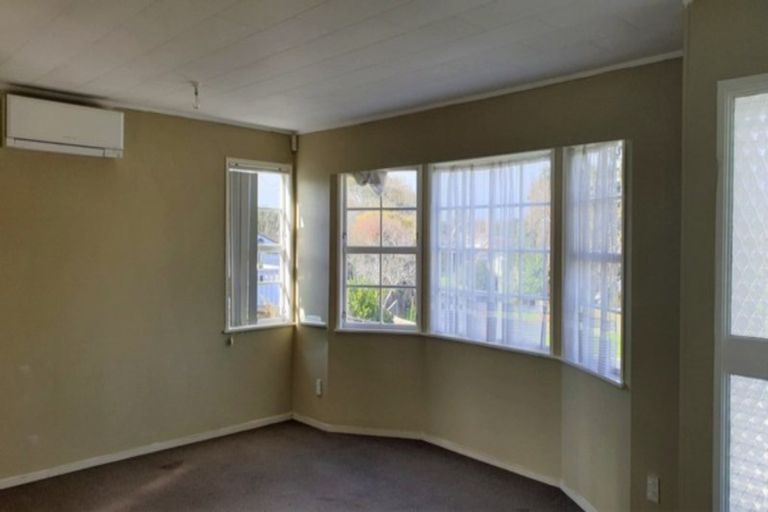 Photo of property in 22 Carter Place, Manurewa, Auckland, 2102