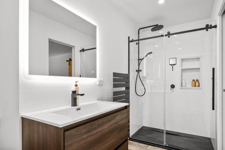 Photo of property in 42 Kenmare Street, Alexandra, 9320