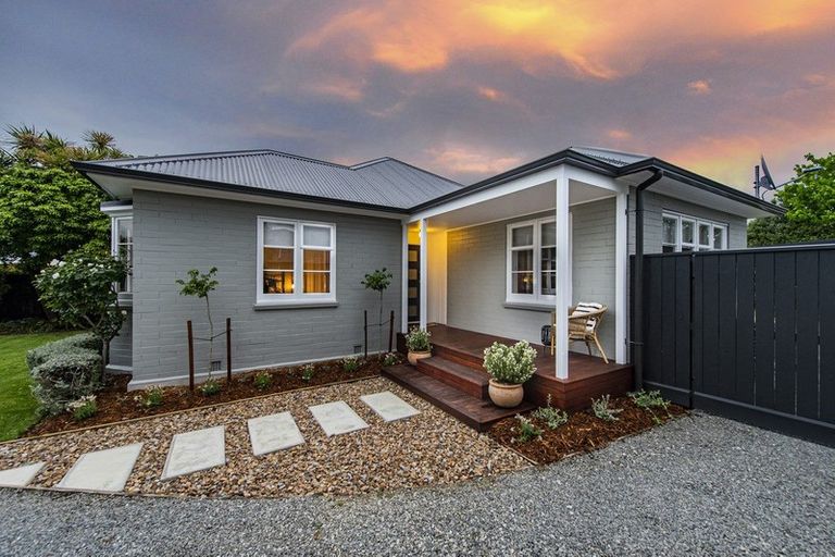 Photo of property in 11 Buckleys Road, Rangiora, 7400