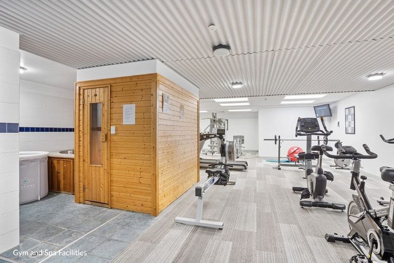 Photo of property in Anchorage Apartments, 211/36 Victoria Road, Mount Maunganui, 3116