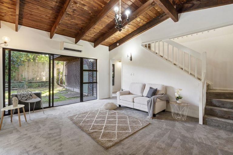 Photo of property in 789a Beach Road, Browns Bay, Auckland, 0630