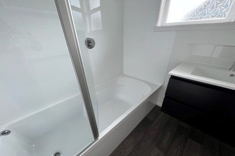 Photo of property in 3 Wycherley Drive, Bucklands Beach, Auckland, 2014