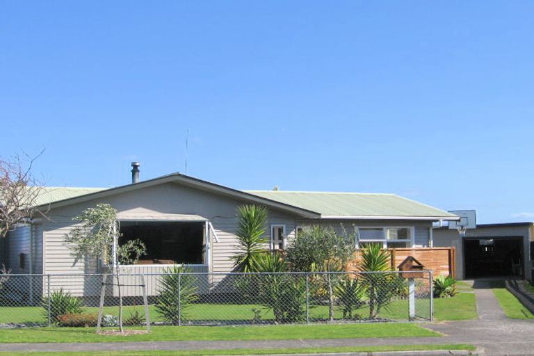 Photo of property in 30 Farm Street, Mount Maunganui, 3116