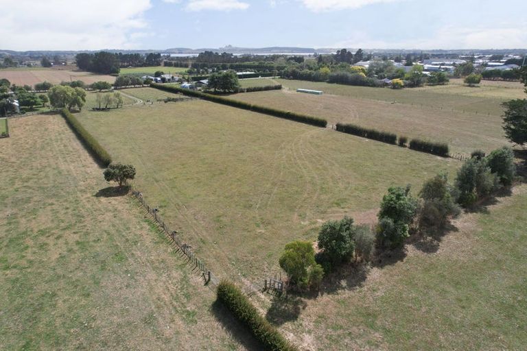 Photo of property in 77 Bruce Road, Levin, 5510