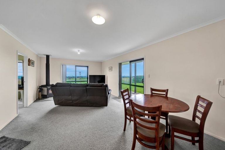 Photo of property in 902 Ararata Road, Ararata, Hawera, 4674