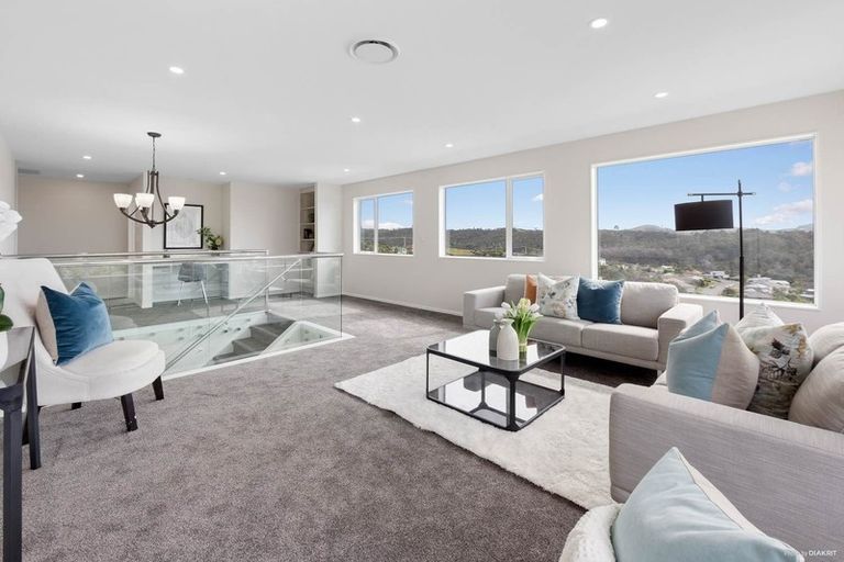 Photo of property in 9 Fern Court, Orewa, 0931